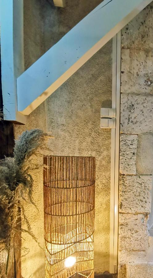 Apartament Loft Atypique Au Calme Avec Cour Privative Bourges Zewnętrze zdjęcie