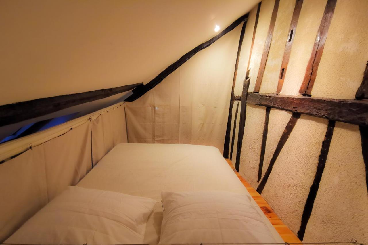 Apartament Loft Atypique Au Calme Avec Cour Privative Bourges Zewnętrze zdjęcie